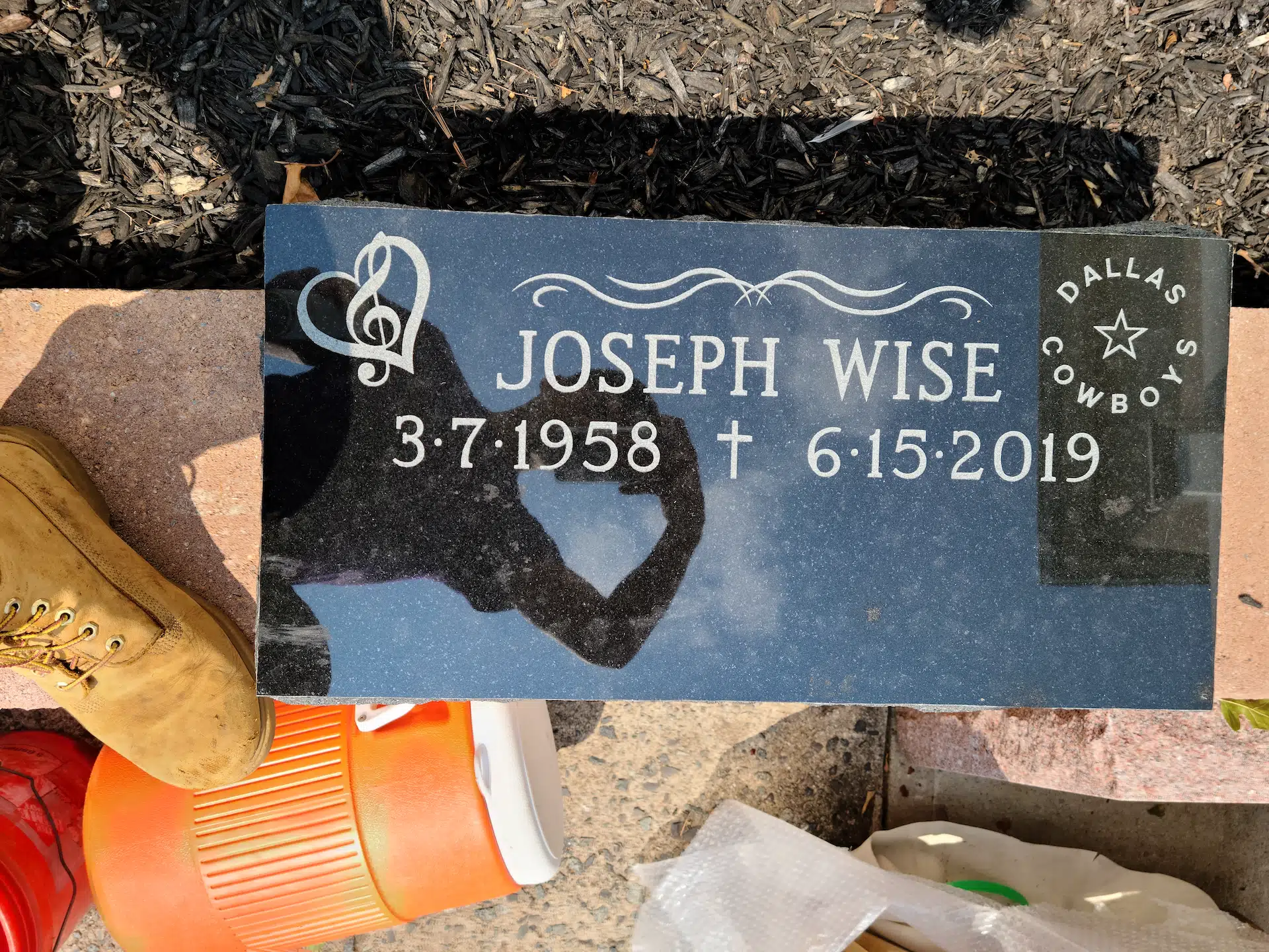 Granite Flush Marker hand-carved by Flush Marker Guide in NJ — image 6